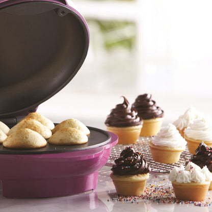 Brentwood Just For Fun Electric Mini Cupcake Maker, Makes 7, Nonstick, Pink - view 3